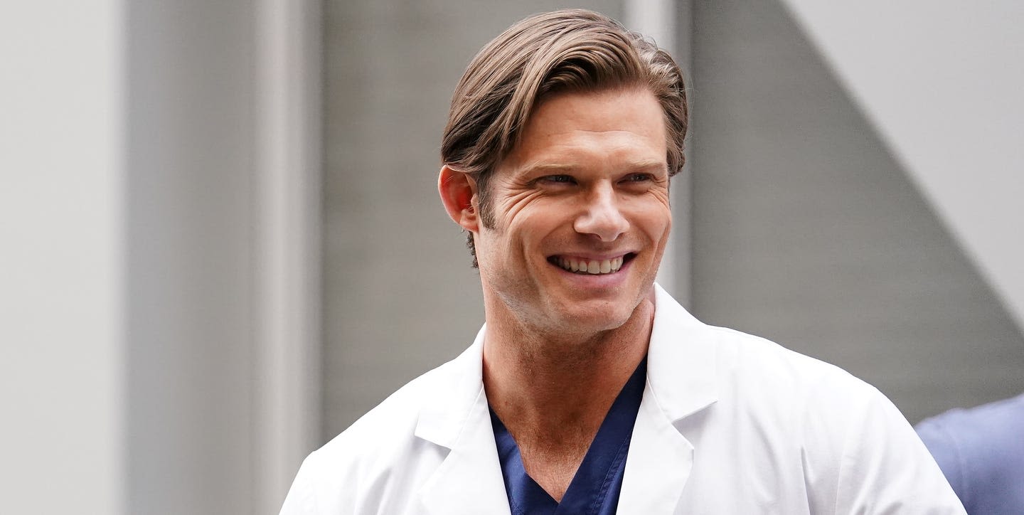 Grey's Anatomy star Chris Carmack wears denim hotpants in cheeky set video