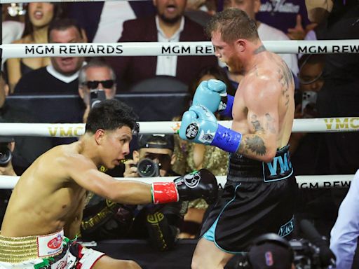 Canelo teaches Jaime Munguia harsh boxing lesson to leave one thing clear