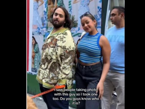 New York teen runs into Anant Ambani on street, takes pic with him. Watch viral video