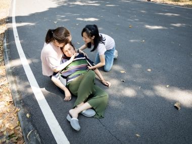 別只在乎高血壓，天熱容易脫水，血壓過低恐導致休克，1性別較易低血壓