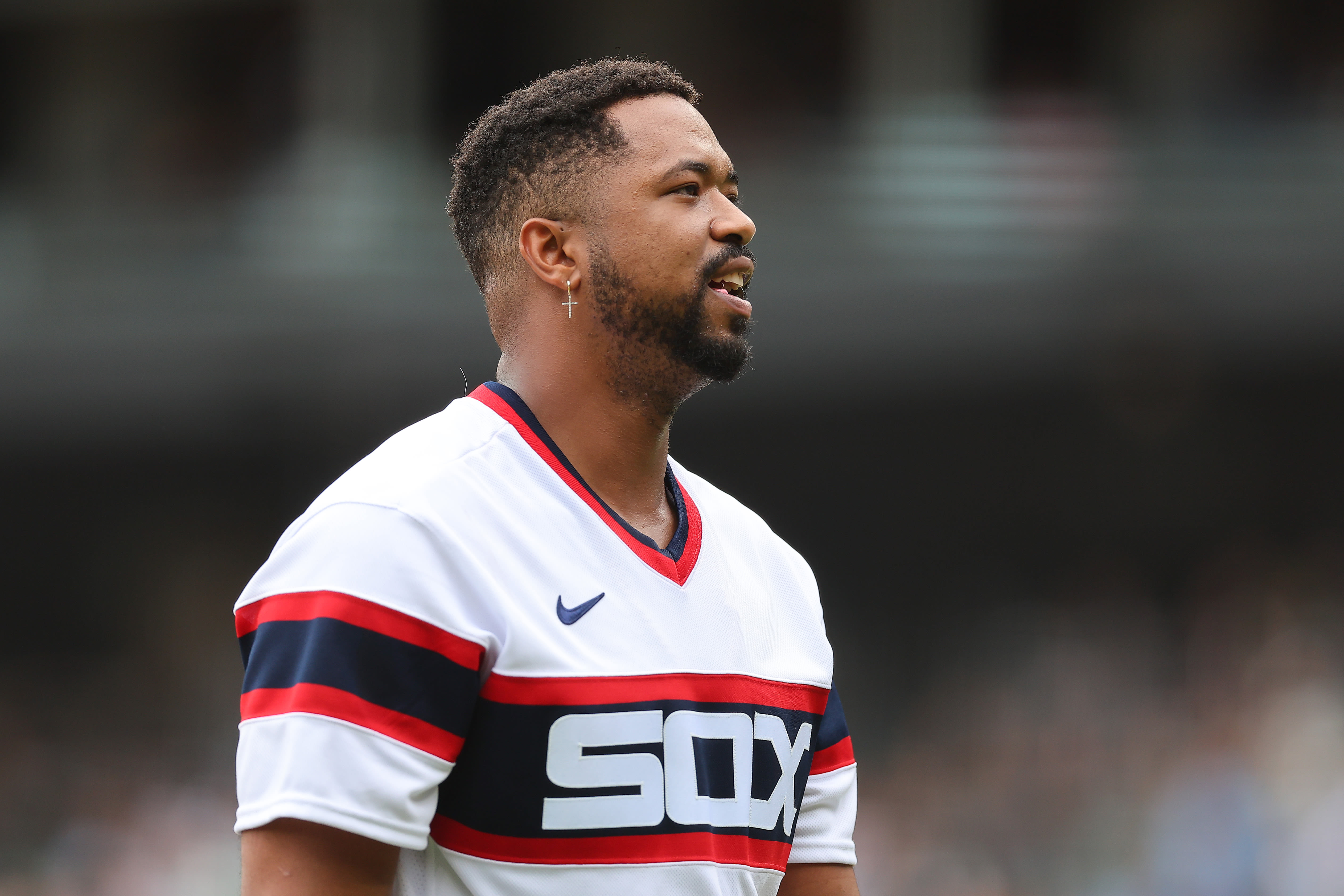 Eloy Jiménez says goodbye to White Sox, fans on social media