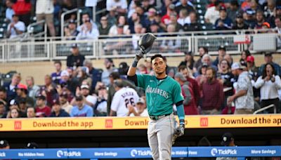 Twins give Jorge Polanco a warm welcome as he returns with Seattle