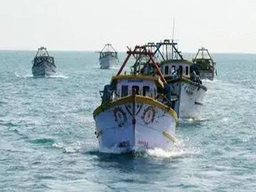 22 TN fishermen arrested by SL Navy - News Today | First with the news