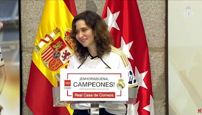 Isabel Díaz Ayuso: "Comprar una entrada para ver al Madrid es garantía de dinero bien invertido"