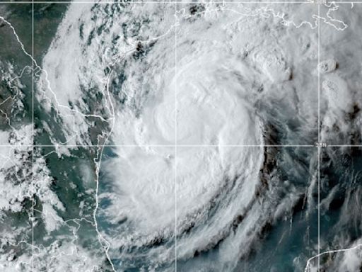 Hurricane Francine tracker: Latest forecast shows storm path heading toward Louisiana as meteorologists warn of 'life-threatening storm surge'