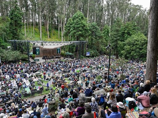 Chaka Khan, Sylvan Esso set to headline The Stern Grove Festival