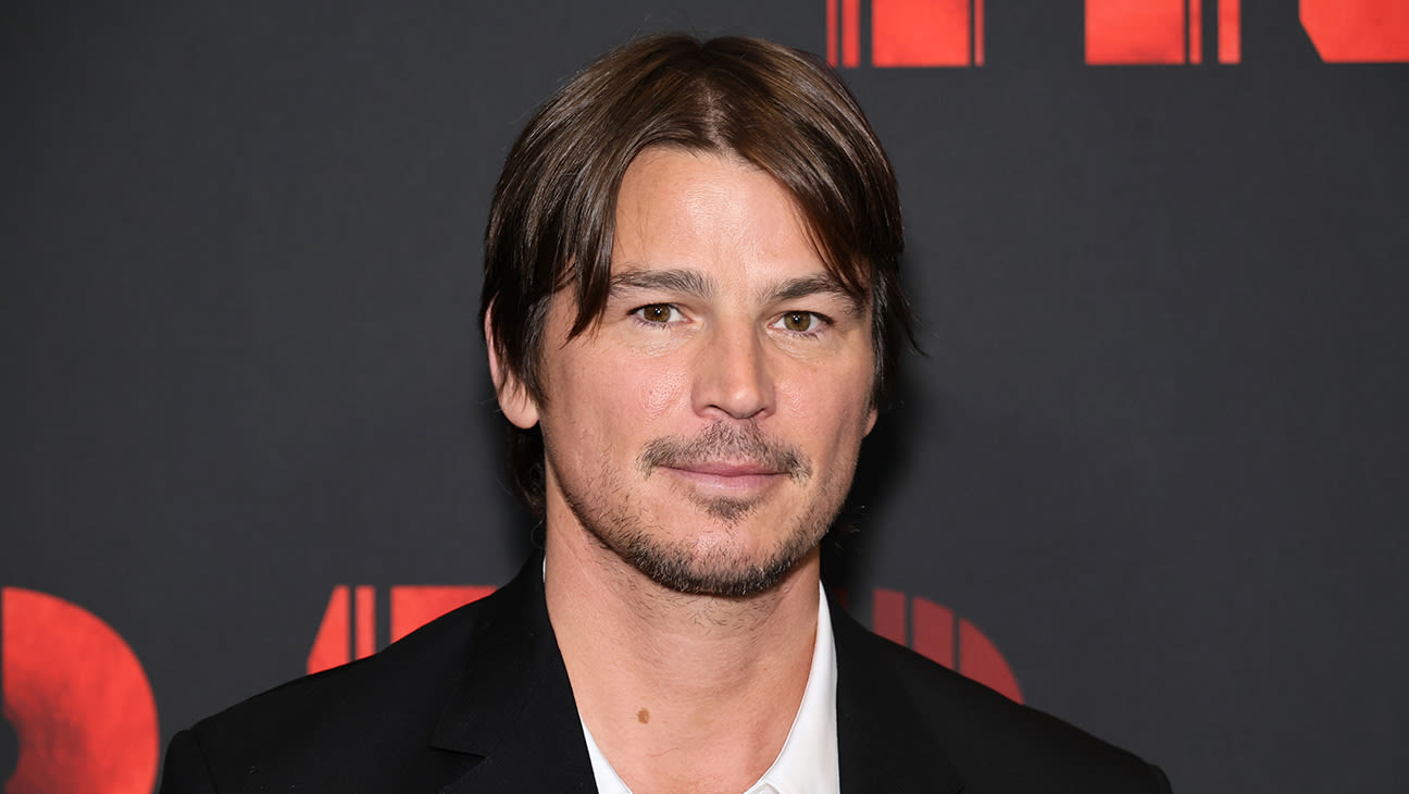 Josh Hartnett Reveals Matt Damon’s “Unhelpful” Advice While Filming ‘Oppenheimer’