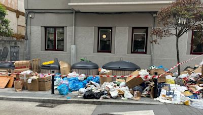 Los operarios de la recogida de basura en A Coruña anuncian huelga indefinida desde el 1 de agosto: “No podemos hacer más”