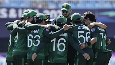 ‘4-5 Pakistan players were sleeping in dressing room’: Mohammad Hafeez slams Pakistani players’ attitude