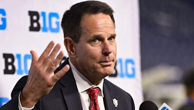 Why Indiana football won’t have team captains during the Curt Cignetti era