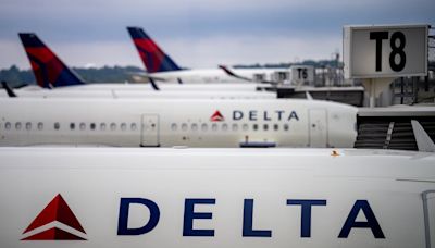 TikToker claims she was kicked off of Delta flight over her food allergies