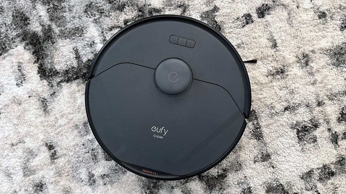 This twin-turbine robot vacuum is a steal at $400