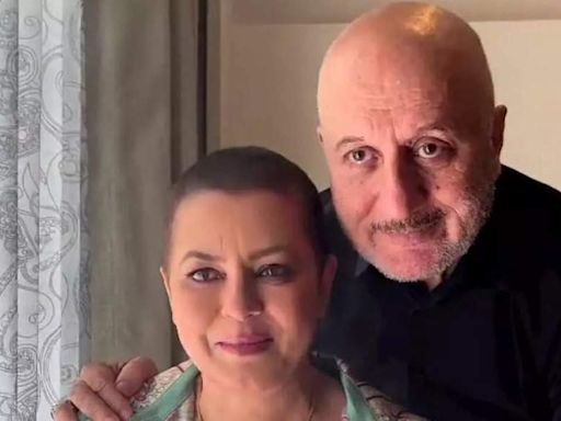 Mahima Chaudhry reveals her parents found out about her cancer through Anupam Kher's emotional video: 'I took my courage from Sanjay Dutt' - Times of India