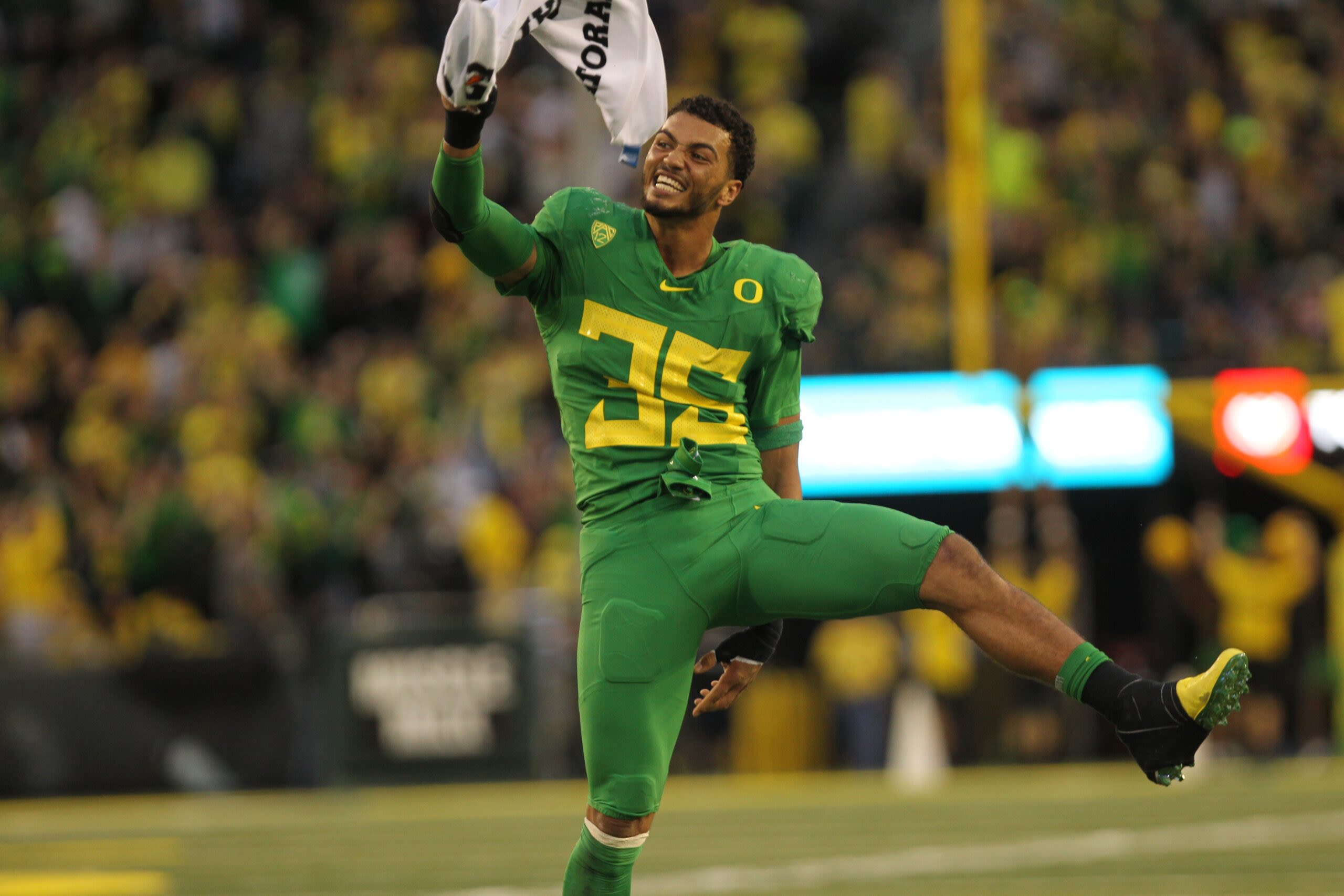 Oregon Ducks announce guest coaches for 2024 spring game