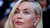 "Ça me glace" : Emmanuelle Béart bouleversée par un événement, l’actrice inquiète pour son fils adoptif Surafel