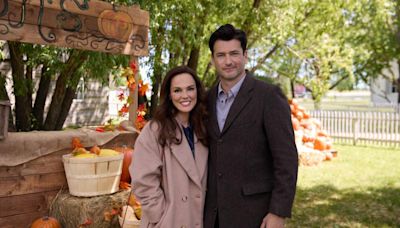 Stream It Or Skip It: 'Autumn At Apple Hill' on the Hallmark Channel, a generic romance that's an ode to the splendor of the season