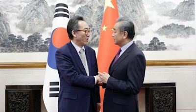 王毅晤韓外長：兩國關係困難不符共同利益 冀加強溝通消除誤解