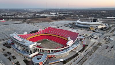 Kansas lawmakers hear favorable testimony from Chiefs representatives on crossing border