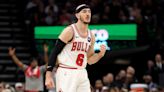 Alex Caruso nets career-high 3s — and blows out shoe in the process — in Chicago Bulls win over top-ranked Minnesota Timberwolves