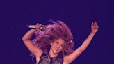 Shakira agrega a México en su gira "Las Mujeres Ya no Lloran"