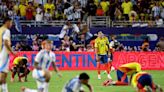 La tristeza del camarín de Colombia tras caer en la final de la Copa América ante Argentina - La Tercera