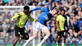 Man Utd suffer big blow after Everton issue transfer warning