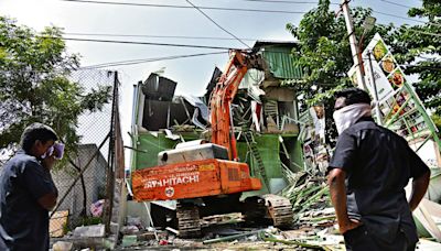 Congress tries floating counter narratives on HYDRAA demolitions