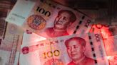 China Sets Weaker Yuan Fixing for Sixth Day Amid Dollar Strength