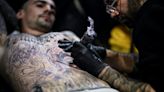 Urteil zu Künstlersozialversicherung: Tattoo kann "Gesamtkunstwerk" sein