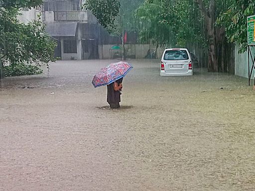 Nagpur rains: Two dead, one missing; schools and colleges to remain closed on July 22 | Today News