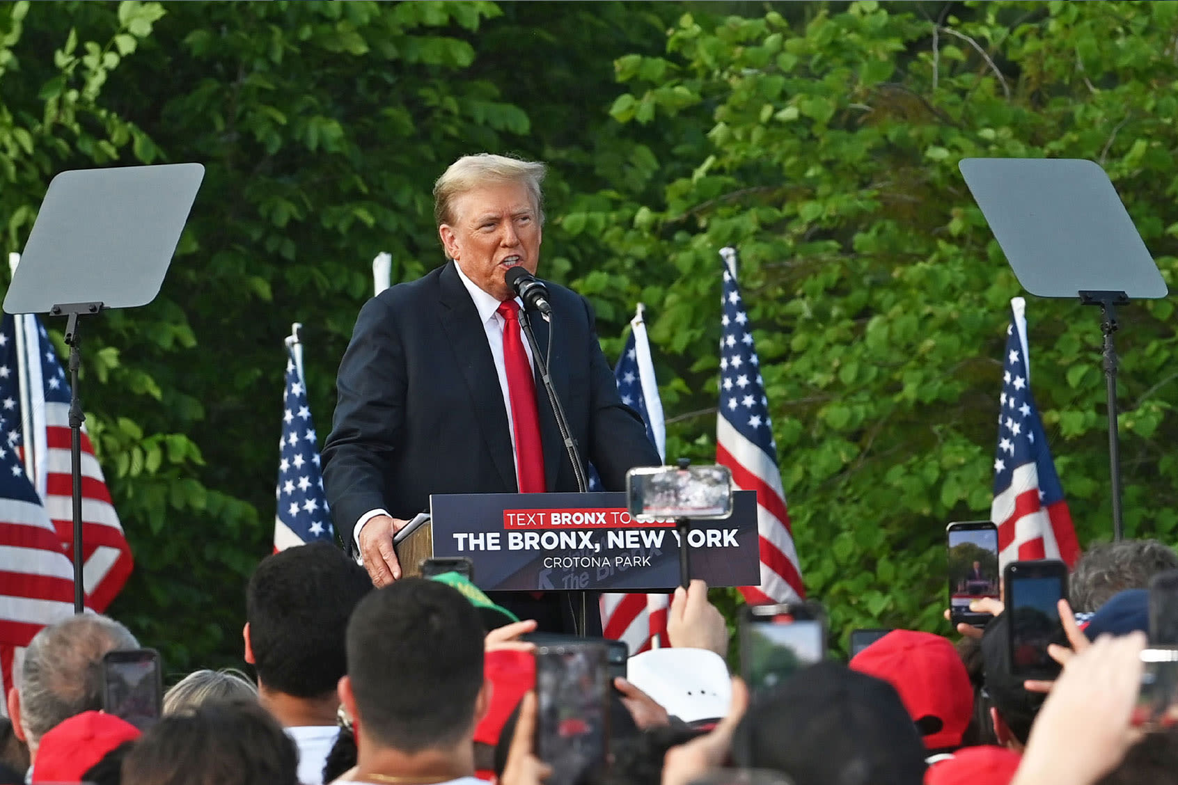 "Red flag": Expert says Trump won't win NY — but his Bronx rally should be a "wake-up" call for Dems