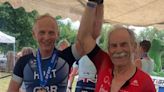 La inagotable pasión por el deporte del asturiano Roberto Llamedo, campeón de Europa de duatlón a los 74 años