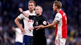 Antonio Conte calls on Tottenham and Arsenal players to show referee respect