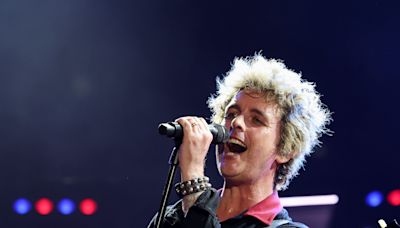 Concert review: Green Day knocks hits over the wall at Fenway Park