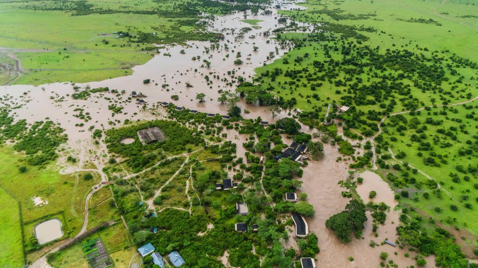 Anger mounts as Kenyans left homeless and searching for loved ones swept away in floods