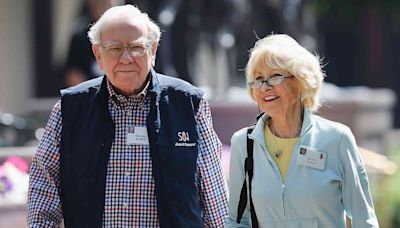 Who Is Warren Buffett’s Wife? All About Astrid Buffett