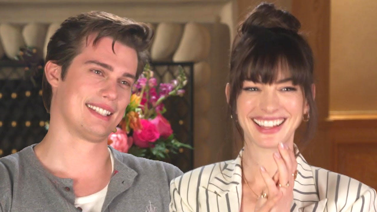 Anne Hathaway Talks Chemistry and Book References in 'The Idea of You'