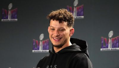 Patrick Mahomes Previews New Trick Play at Chiefs Minicamp