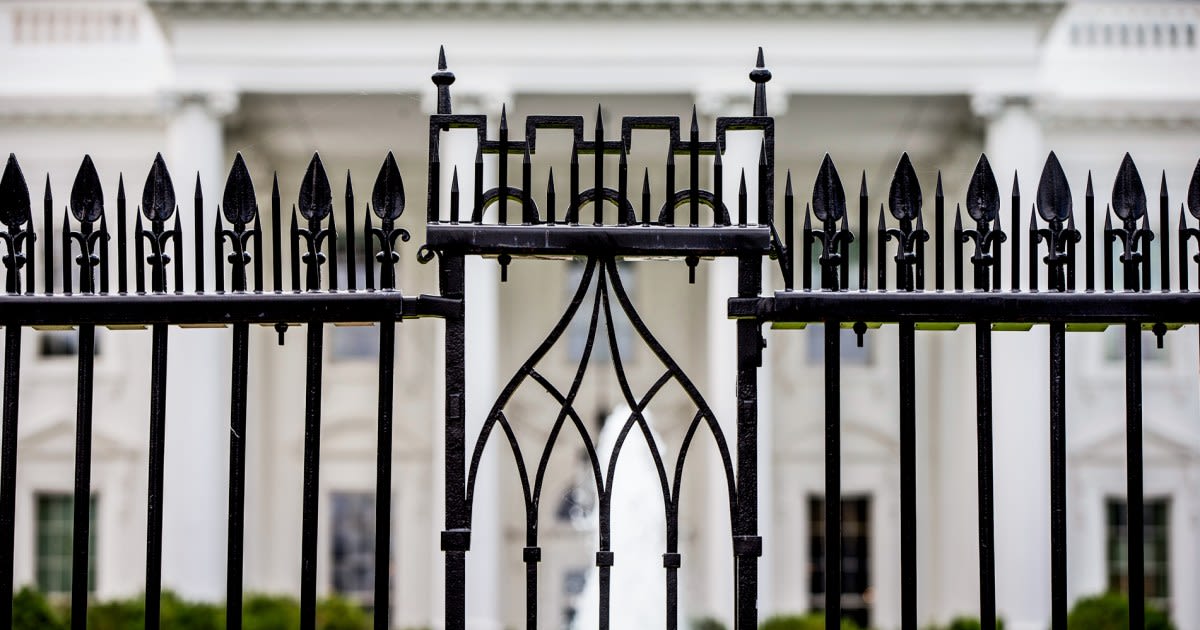 Driver dies after crashing into security barrier around the White House complex, authorities say