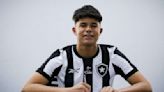 Botafogo acerta contratação de Bruninho, filho de ex-goleiro Bruno
