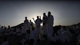 Las multitudes regresan al monte Arafat en apogeo de peregrinación a La Meca