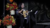 Vivir Quintana, cantante de ‘Canción sin Miedo’, lanza ‘Compañera presidenta’