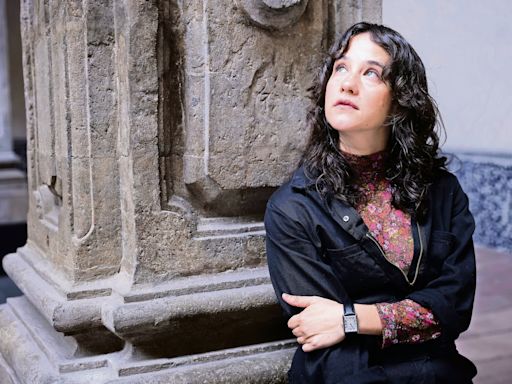 Ximena Sariñana relaja su música, mas no su lucha