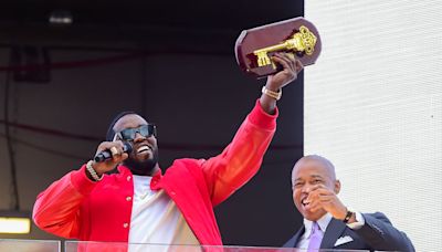 Take Back, Take Back: Diddy Honors Request To Return Honorary Key To The City Of New York