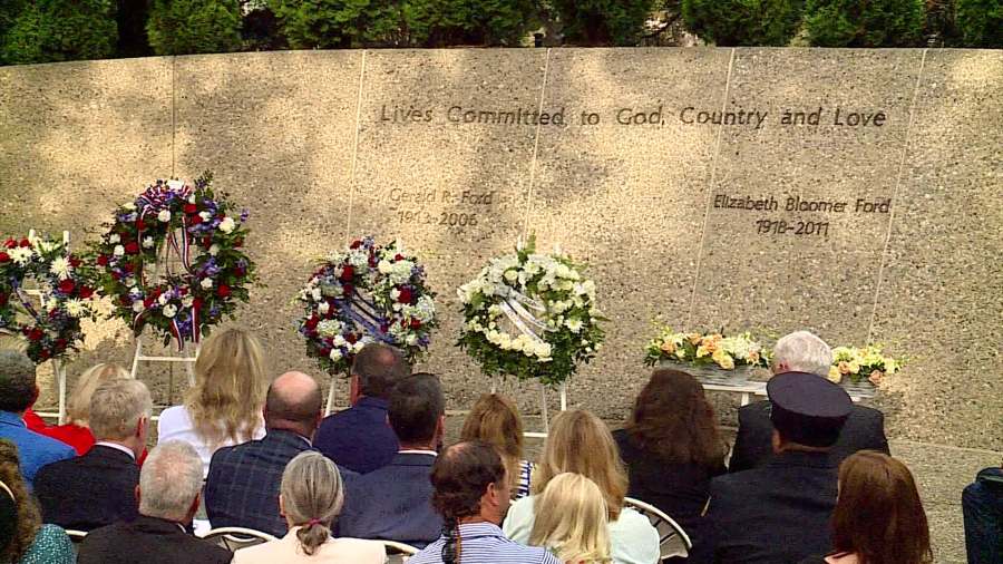 Wreath-laying ceremony marks Gerald R. Ford’s birthday