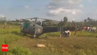 Air Force Chopper Force-lands In Kolar After Snag | Bengaluru News - Times of India