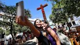 Cruces de Mayo en Córdoba: el origen de una fiesta popular que suma décadas de tradición