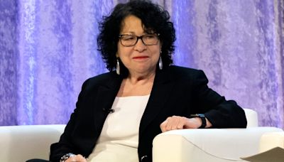 Sotomayor's dissent: A president should not be a 'king above the law'