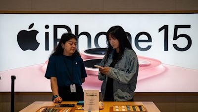 Apple’s China iPhone Shipments Jump 52% as Rebound Gains Steam