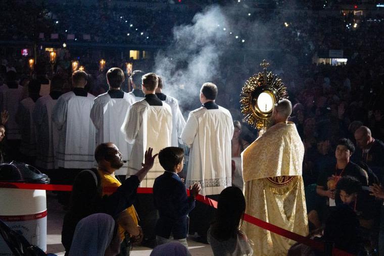 ‘I Am Still Moved to Tears’: Bishop, Religious Sisters, Priest and Seminarian Reflect on National Eucharistic Congress